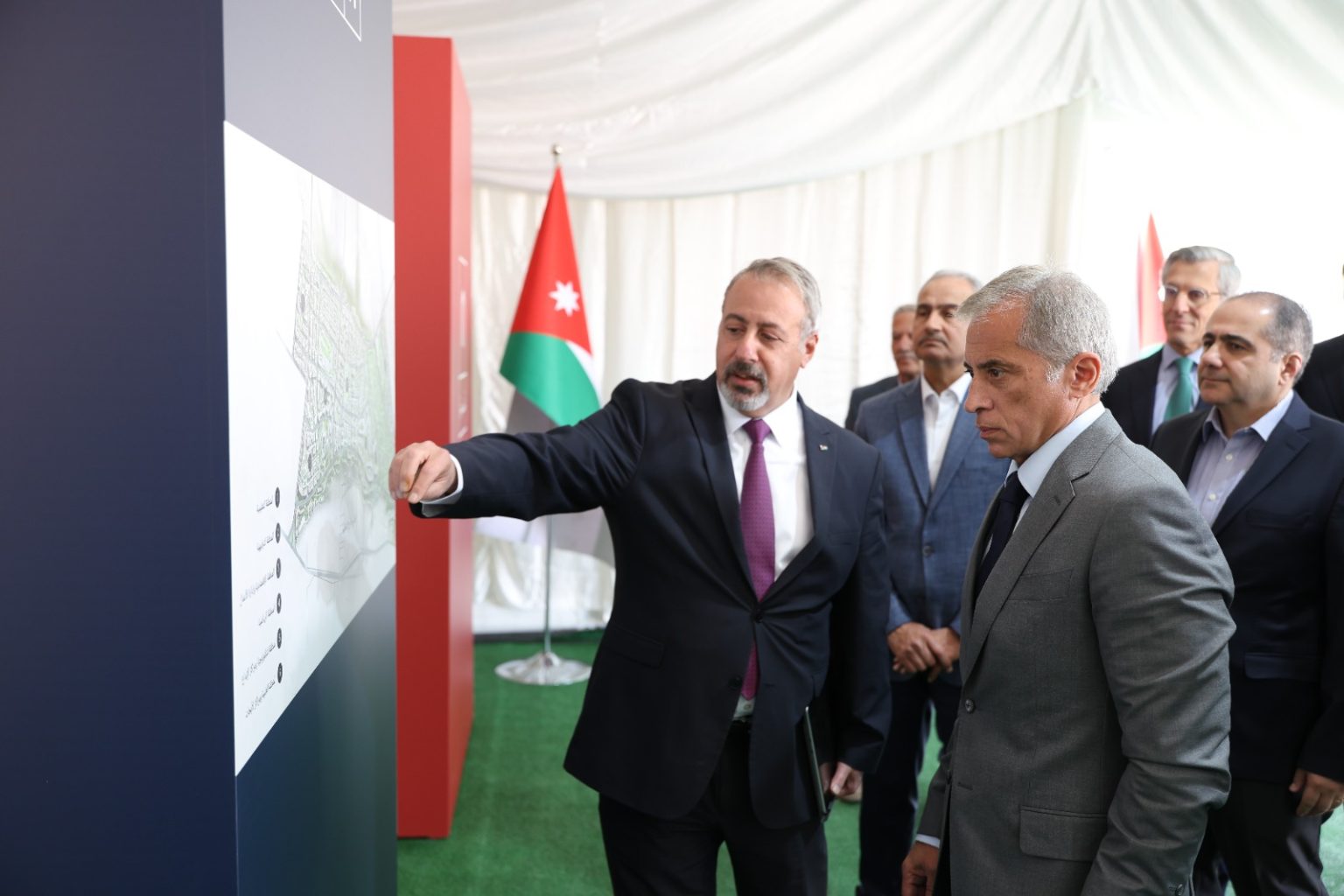 الأردن يطلق رسميًا مشروع المدينة الجديدة “عمرة” 1764427804 image