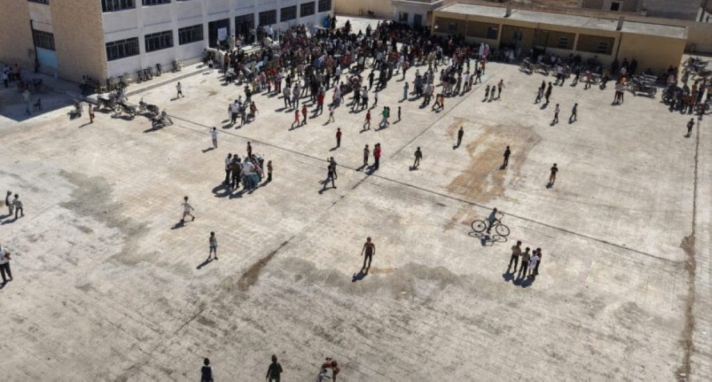 سورية: معلم يعتدي على طفل بتهمة سرقة 4 آلاف ليرة في مدرسة 2607331