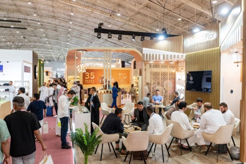 السعودية تكرّس مكانتها مركزاً عالمياً لصناعة الجمال 2607919