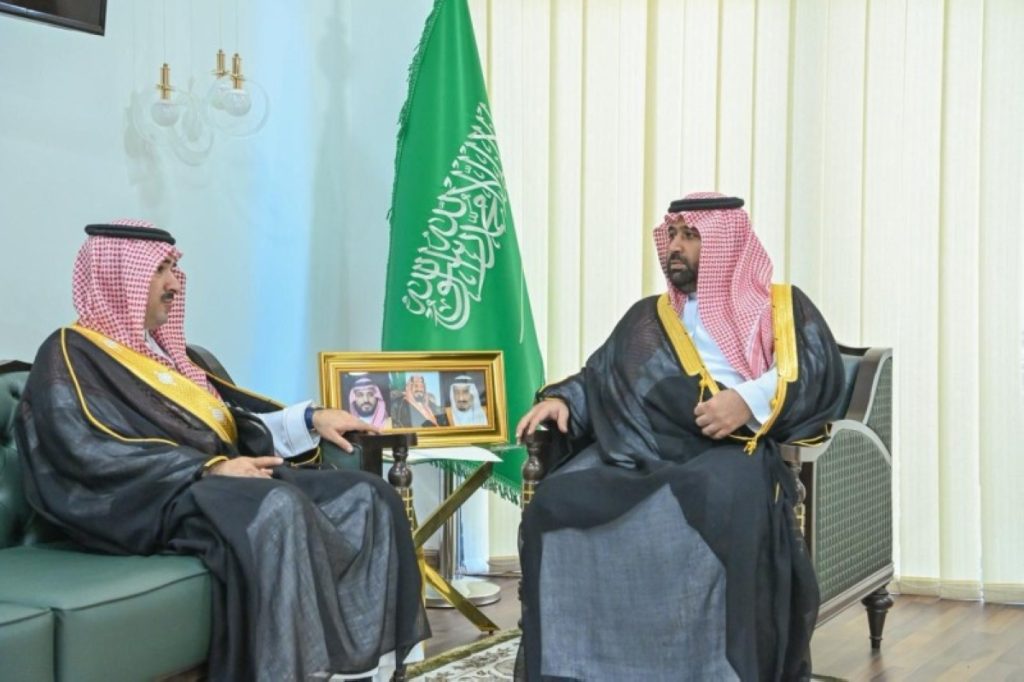 أمير جازان ونائبه يلتقيان مدير«الخطوط السعودية» بالمنطقة 2609345