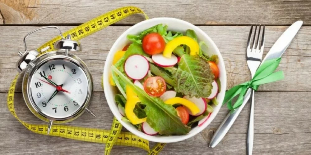 دراسة: تقليل 250 سعرة يومياً يحمي دماغك وقلبك بعد الـ 65 – أخبار السعودية 2610048.webp