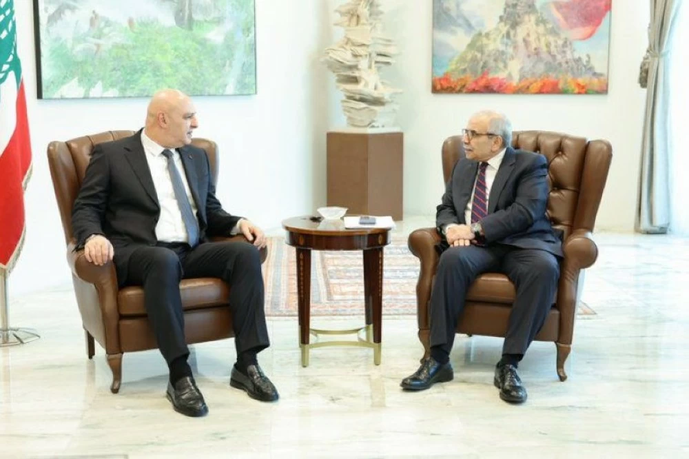 الجنوب اللبناني يشتعل ومجلس الوزراء على الخط.. بيروت بين الغارات ومهلة براك – أخبار السعودية 2610436.webp