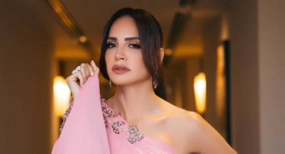 آمال ماهر تتجاهل أنباء زواجها وتروج لأغنيتها الجديدة «خذلني» – أخبار السعودية 2610501.webp