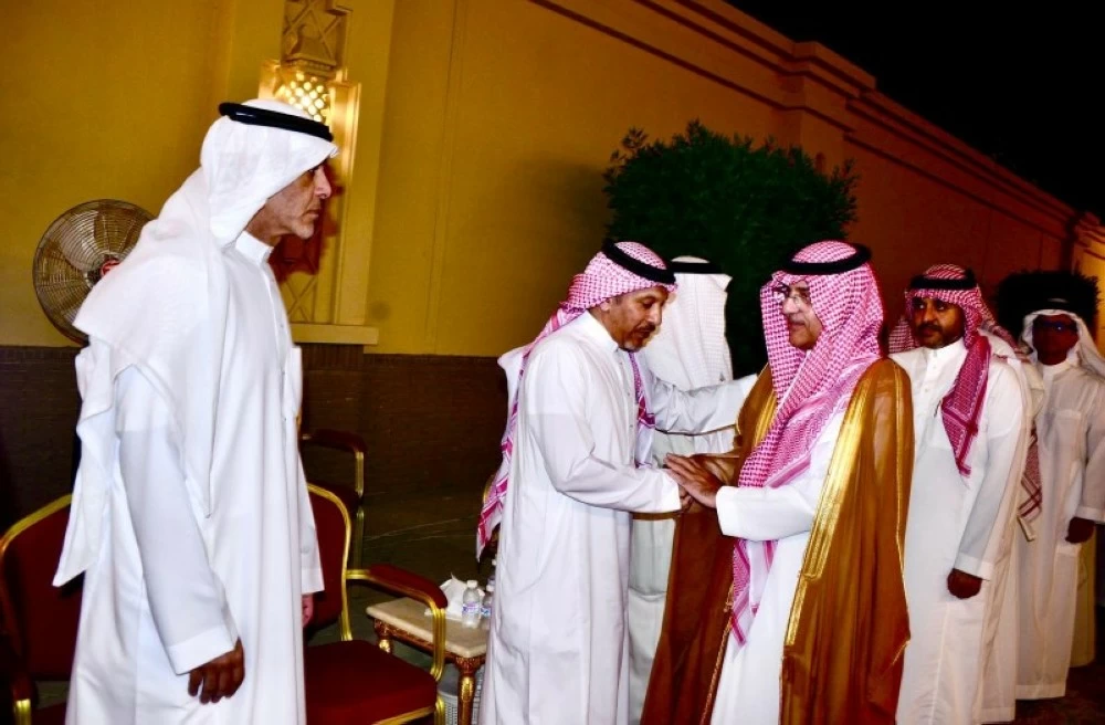 منصور بن ناصر وفيصل بن مقرن يواسيان آل باناجة في فقيدهم – أخبار السعودية 2610776.webp