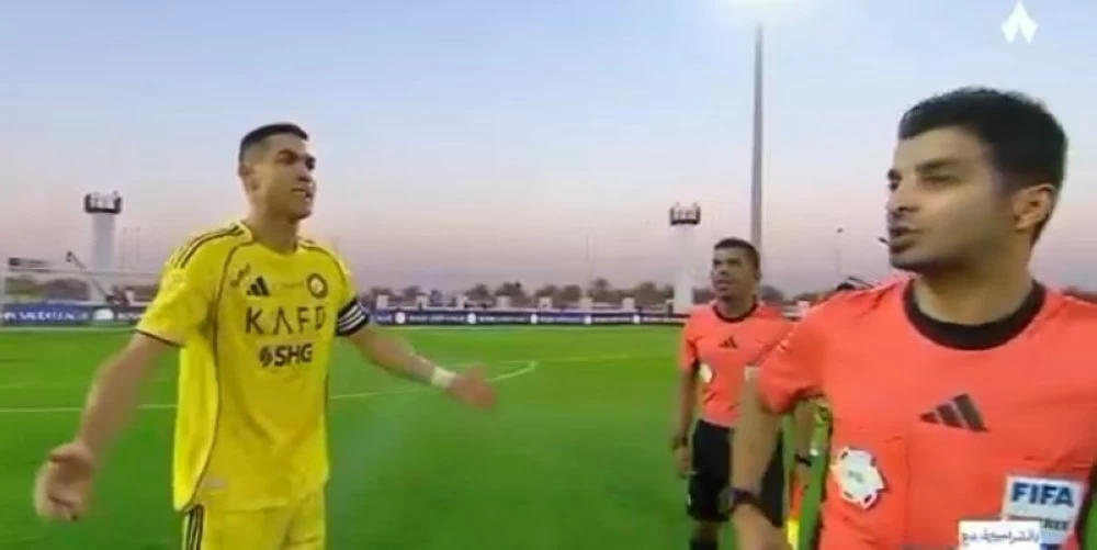 ماذا دار بين رونالدو والحكم عبدالله الشهري؟ – أخبار السعودية 2611179.webp