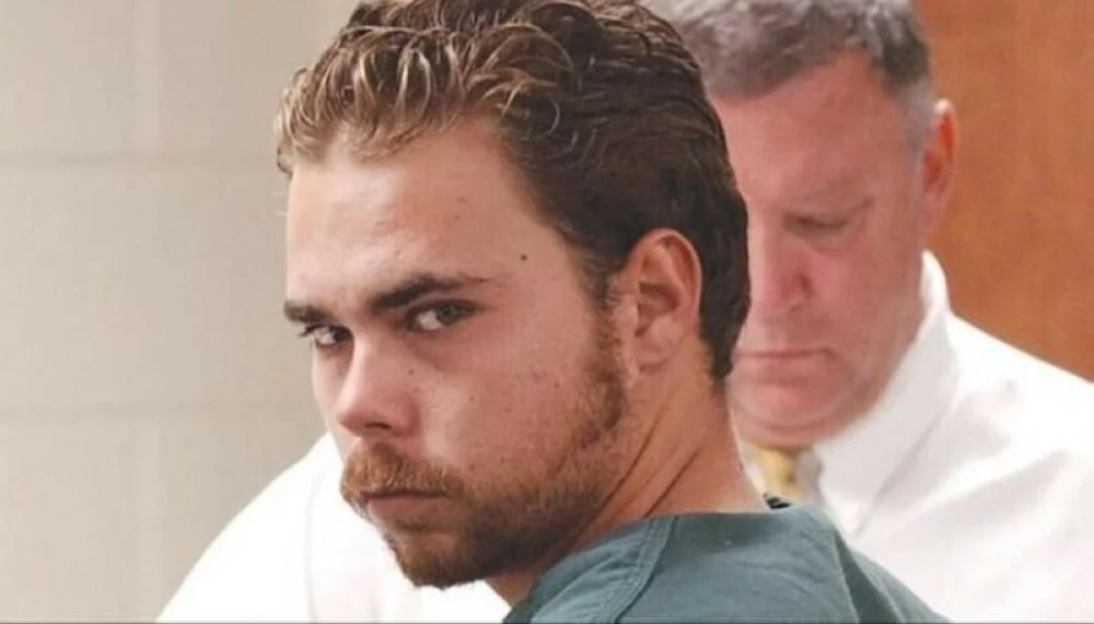 الإعدام رمياً بالرصاص.. نهاية قاتل كتب بدم الضحية «امسكوني إن استطعتم» – أخبار السعودية 2615949.webp