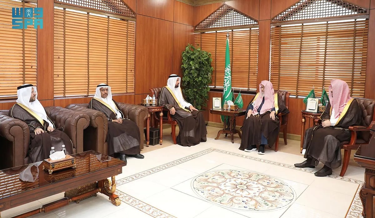 مفتي عام المملكة يستقبل وزير الحج والعمرة ويثني على دور الوزارة في خدمة الحجاج والمعتمرين 1 aDOsaGEpB4bpR6EmwhEHrD3d1DGgMOBZa03lIQlM.webp