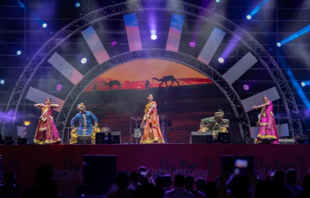 الرياض تواصل تسليط الضوء على الثقافة الهندية في ثاني أيام مبادرة "انسجام عالمي 2" ajel2F2025 11 032Fn6ce2rxk2FCapture