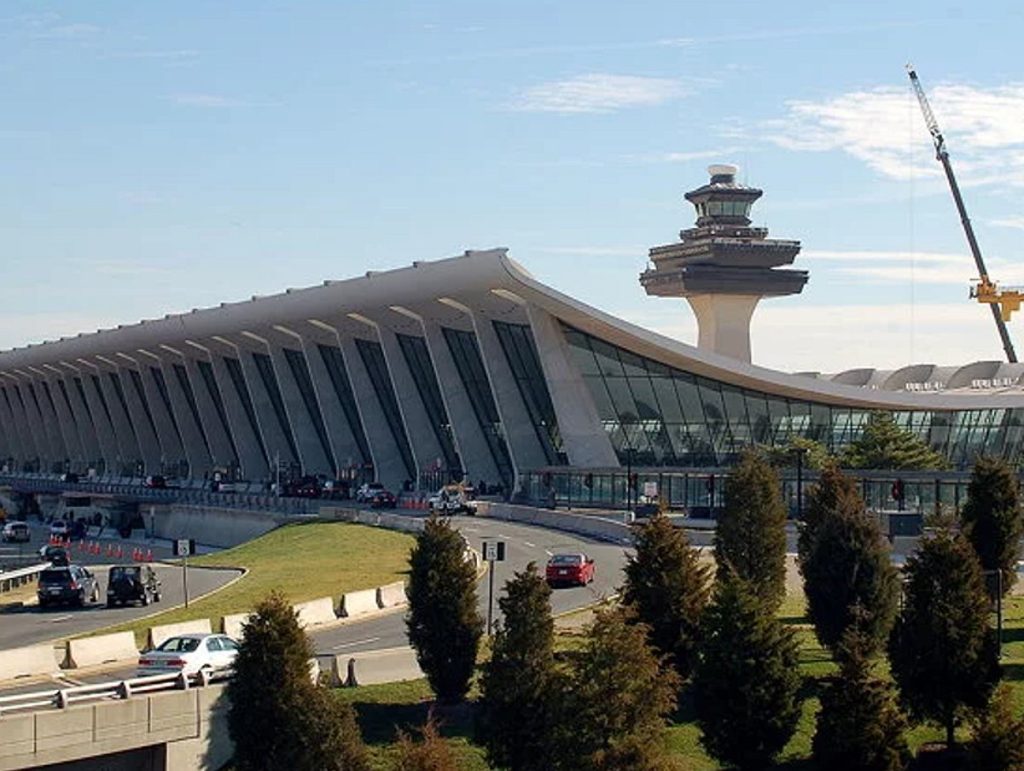 وقف الحركة الجوية بمطار واشنطن بسبب مشكلة أمنية ajel2F2025 11 042Fe44eg9js2FD981D98AD8AFD8B1D8A7D984D98A D8A3D985D8B1D98AD