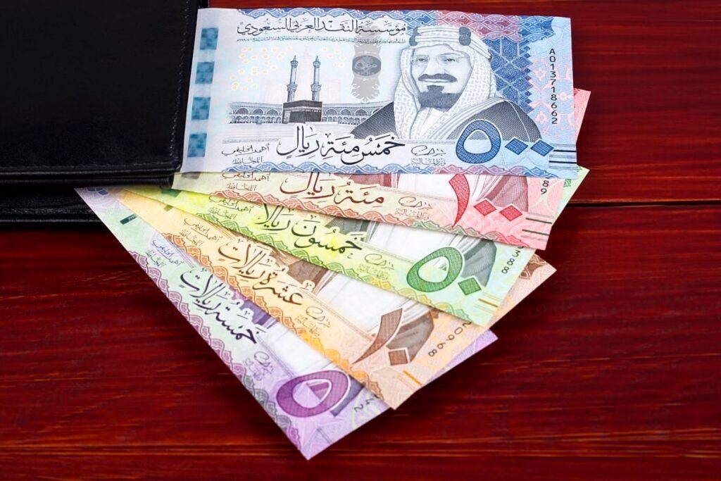 سعر الريال مقابل الجنيه المصري والعملات العربية اليوم الخميس 15-5-1447 ajel2F2025 11 062Fbyklp4px2FD8B3D8B9D8B1 D8A7D984D8B1D98AD8A7D984