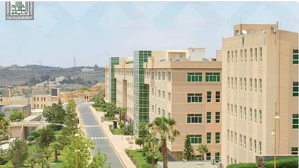 مسؤول بجامعة «الملك خالد»: الخدمات الرقمية لدينا تمتلك بنية تحتية متقدمة بكفاءة عالية ajel2F2025 11 082F3w75dkro2FD8ACD8A7D985D8B9D8A9 D8A7D984D985D984D983 D8AE