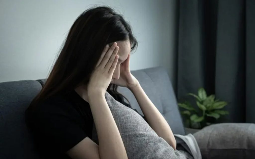 أخصائية نفسية تحدد سلوكيات تستدعي الاستشارة ajel2F2025 11 152Fwrbwrjso2F1010101010101010010110