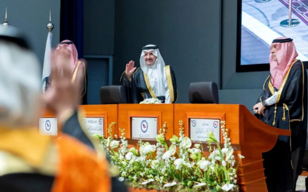 أمير الشرقية يرعى حفل تخريج 478 طالبًا من جامعة الأمير محمد بن فهد ajel2F2025 11 182Fbq4c44f12FCapture