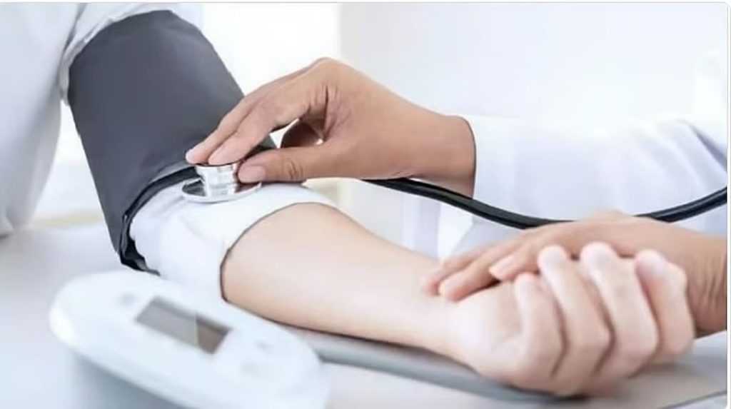 تجمع القصيم الصحي: ٦ خطوات لقراءة أدق لضغط الدم ajel2F2025 11 242Fb8es77f82Fajel2025 11 03c4flqgbrajel2025 06 19ya6e42ifD8A7D984D8B6D8BA