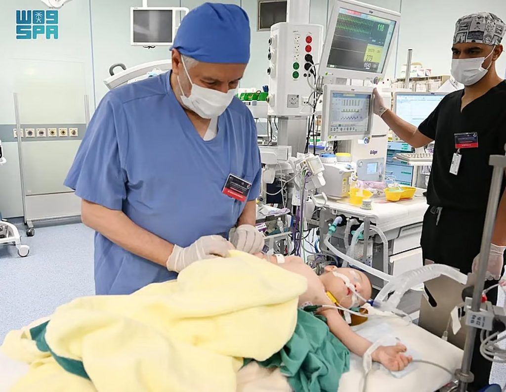 ajel2F2025 11 242Fc3smd24l2F808080808080808080808.avif