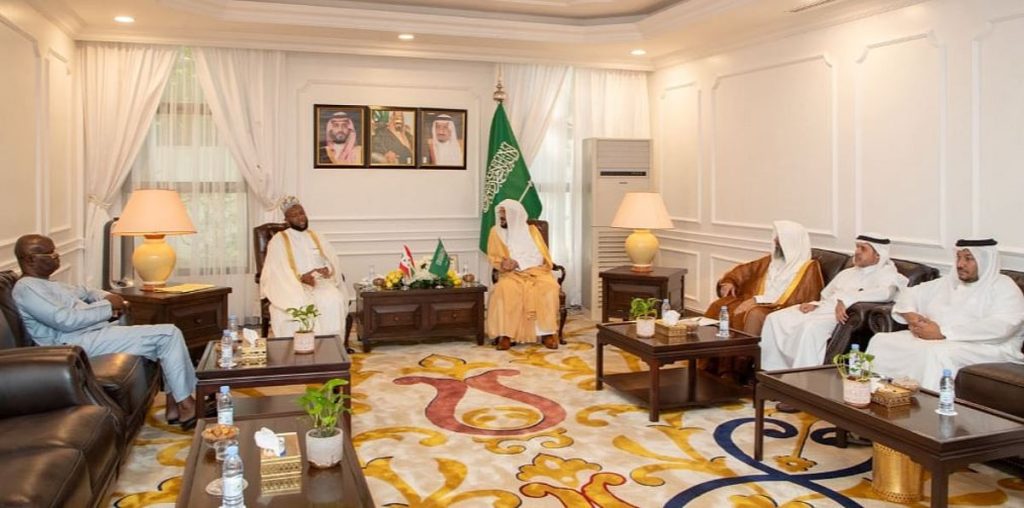 «آل الشيخ» يبحث مع المفتي العام البوروندي سبل تعزيز جهود نشر منهج الوسطية والاعتدال ajel2F2025 11 292F1w6in52a2FCapture