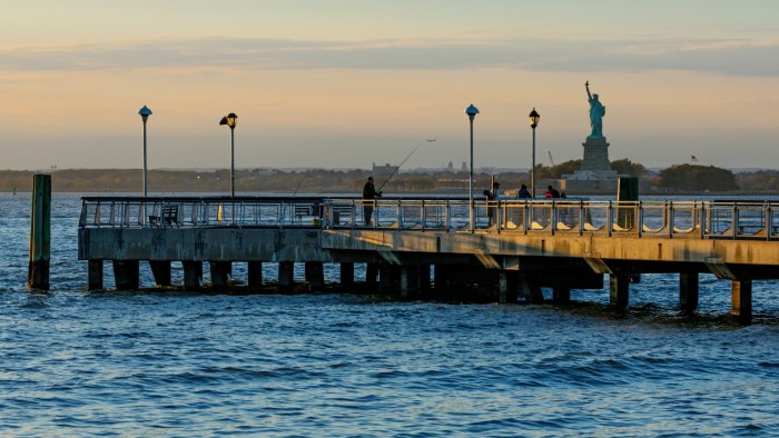 يوجد في مدينة نيويورك قرية ساحلية: تناول الطعام والشرب في ريد هوك، بروكلين https3A2F2Fd1e00ek4ebabms.cloudfront.net2Fproduction2F9dbcaff8 5506 45bd 9159 e23bc86baab1