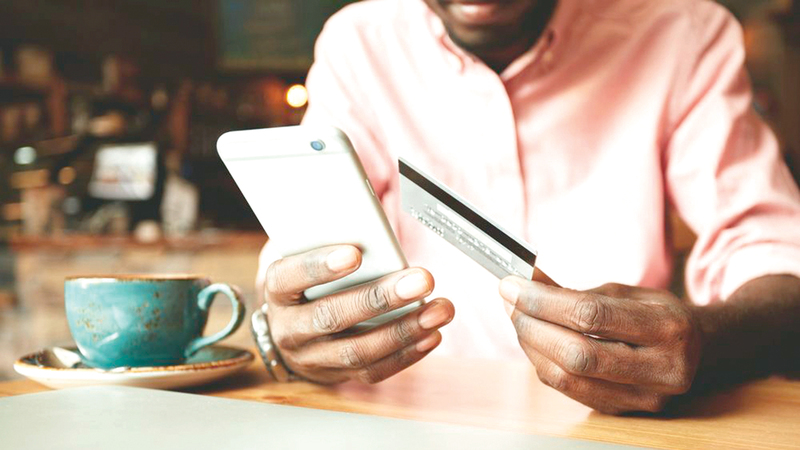 دراسة: 80% من السكان بالإمارات يفضّلون الشراء عبر الهاتف 1765156817 image