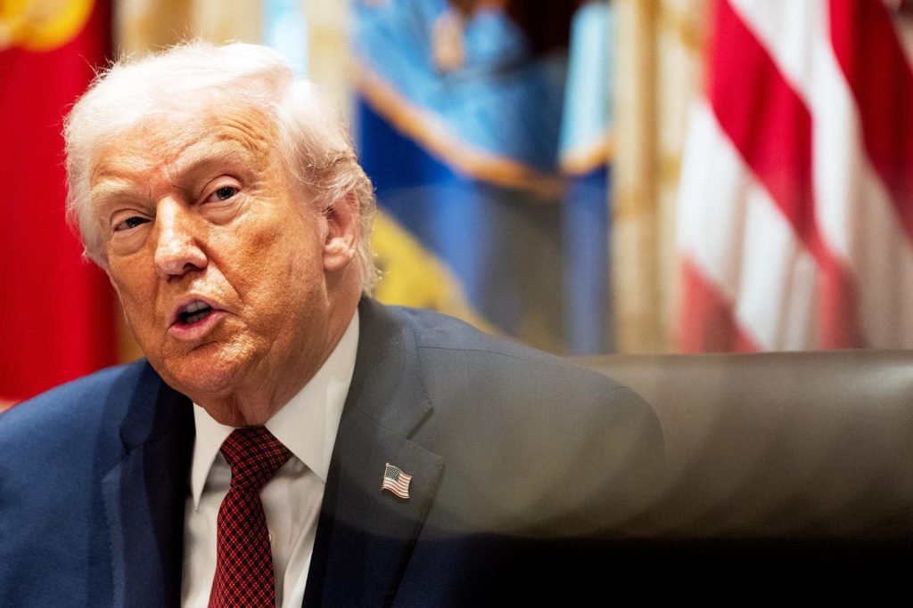 ترامب ينأى بنفسه عن إضراب قارب المخدرات المثير للجدل: “أنا لا أتدخل” 1765300847 0x0