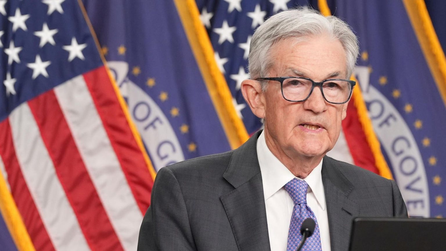 بنك الاحتياطي الفيدرالي يخفض أسعار الفائدة مرة أخرى بنسبة 0.25% 1765397596 0x0