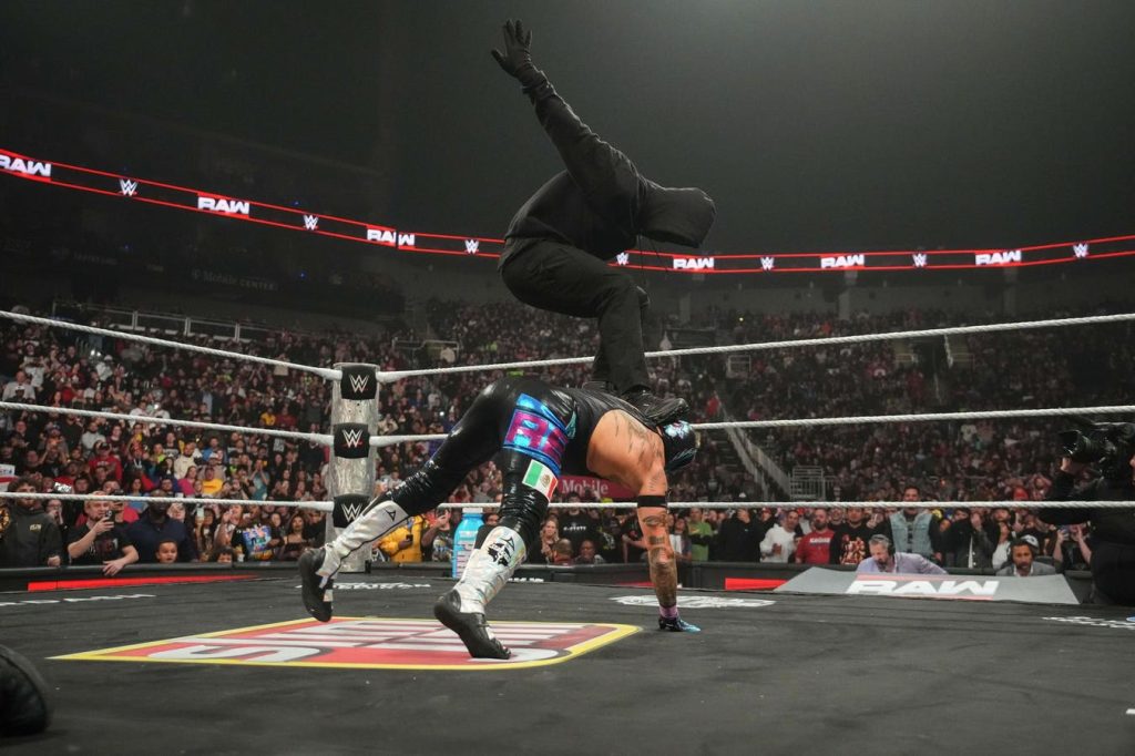 ظهور إشاعة ضخمة حول الرجل المقنع الغامض في WWE 1765445972 0x0