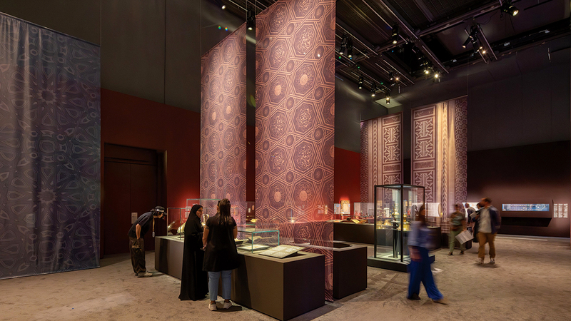 270 عملاً تروي حكايا من «إرث المماليك» في «اللوفر أبوظبي» 1765589695 image