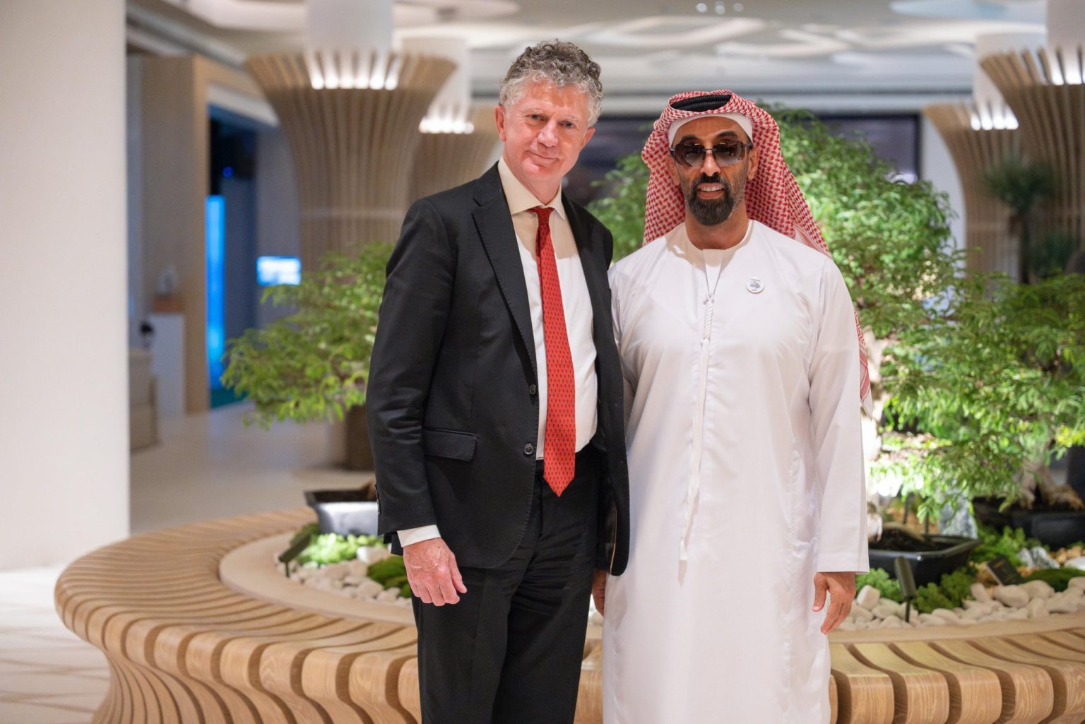 طحنون بن زايد يبحث العلاقات وآفاق التعاون مع مستشار الأمن القومي البريطاني 1765642677 image