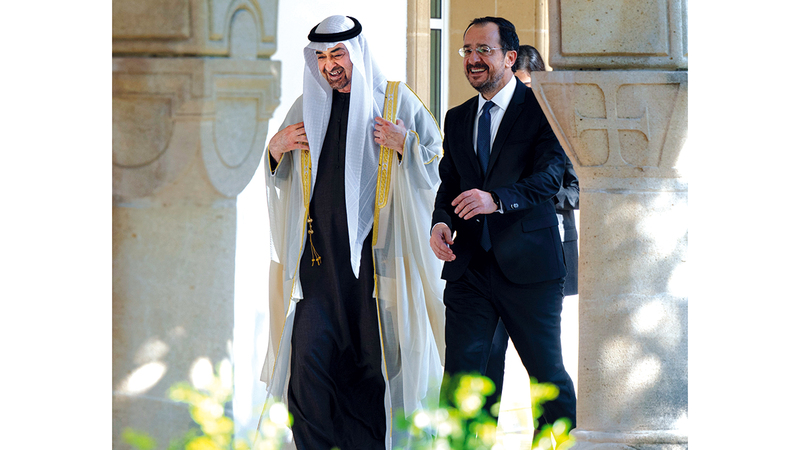 رئيس الدولة والرئيس القبرصي يبحثان تعزيز الشراكة الاستراتيجية الشاملة بين البلدين 1765758371 image