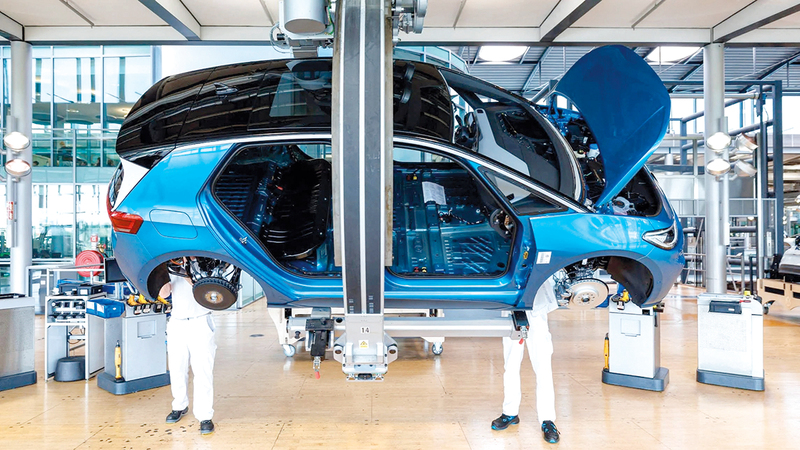 «فورد» تُحذّر من تحول شركات صناعة السيارات الكهربائية في أوروبا إلى «قرى مهجورة» 1765759279 image