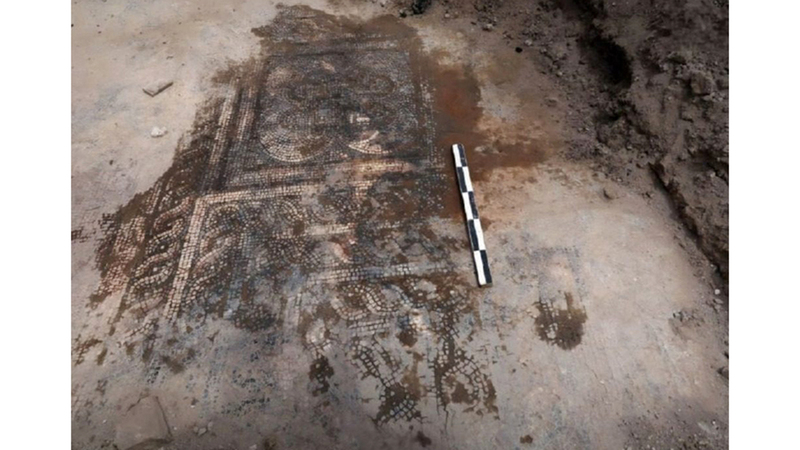 اكتشاف لوحة فسيفسائية بيزنطية في دمشق 1765764165 image