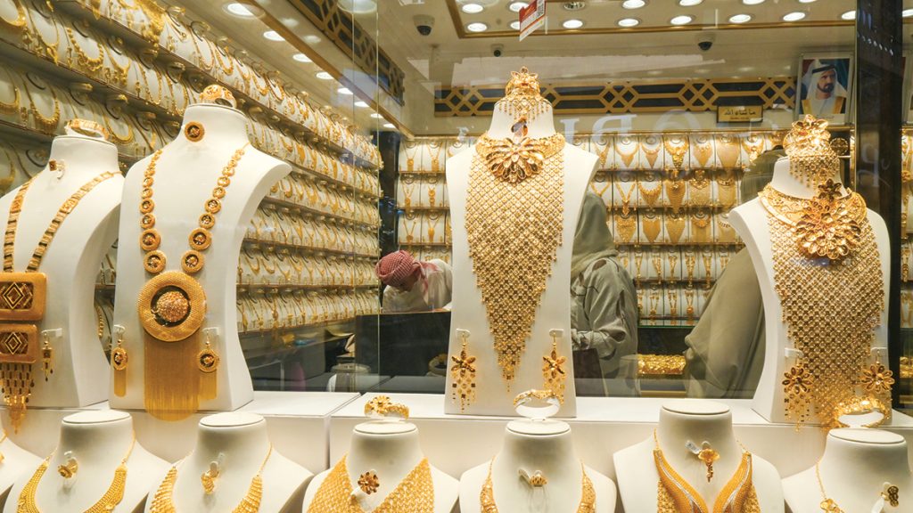 %5 زيادة متوقعة في صادرات المشغولات الذهبية بعد إدراج «عيار 14» 1766006096 image