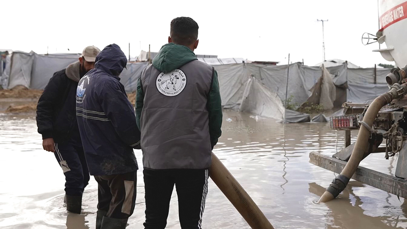 الإمارات تكثّف جهودها الإنسانية في غزة استجابة لـ «المنخفض الجوي» 1766021341 image