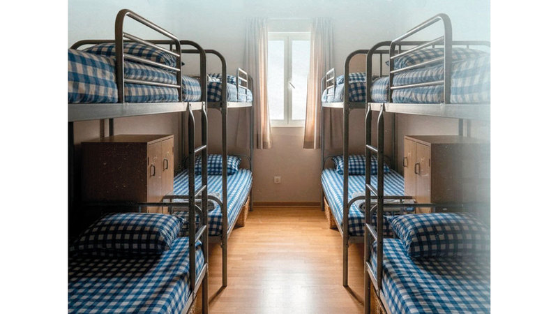 سوق عقارية «سـوداء» لتقسيم الفلل والشقق.. ترفع الإيجارات 40 % 1766088612 image