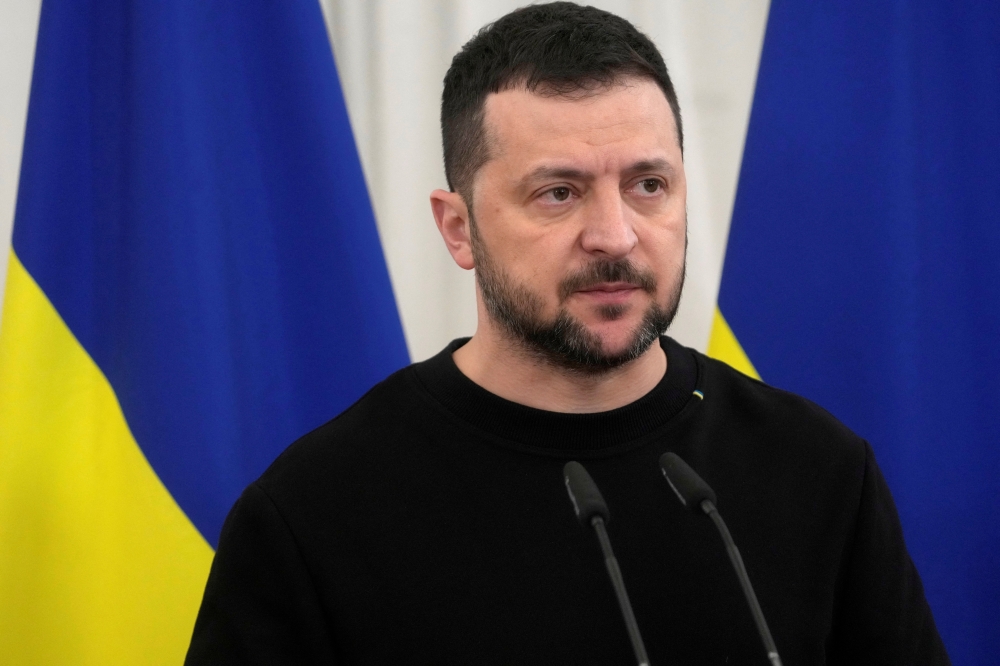 زيلينسكي: واشنطن اقترحت محادثات ثلاثية مع روسيا في ميامي 1766244111 image