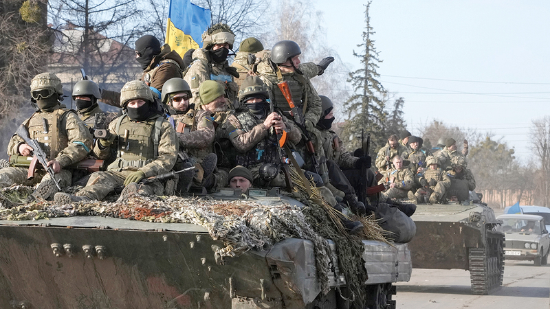 أوكرانيا بين مطرقة القصف الروسي و«سندان» التخلي عن أراضيها 1766362422 image