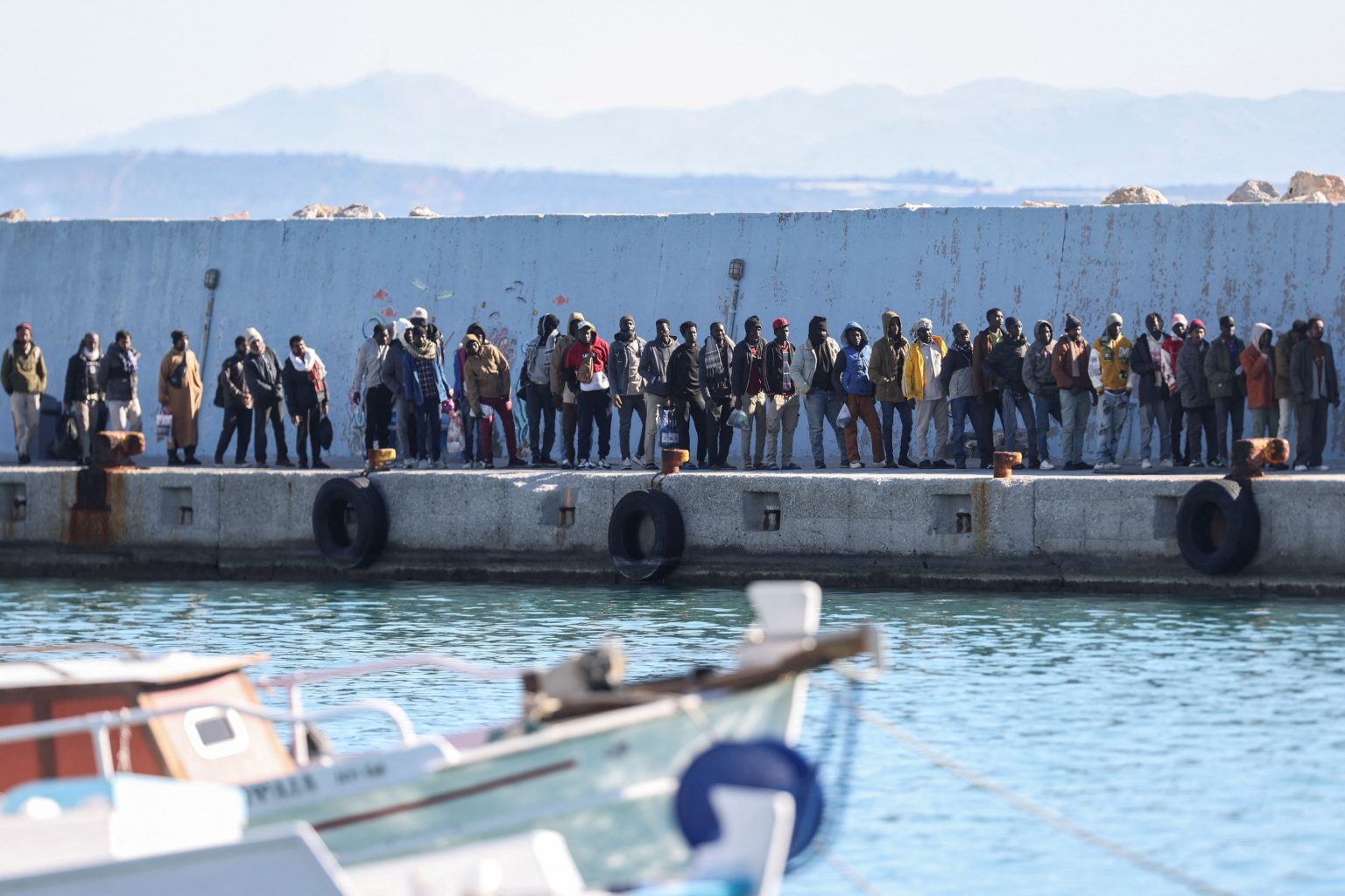 إنقاذ 840 مهاجرا خلال 5 أيام جنوب جزيرة كريت اليونانية 1766864777 image