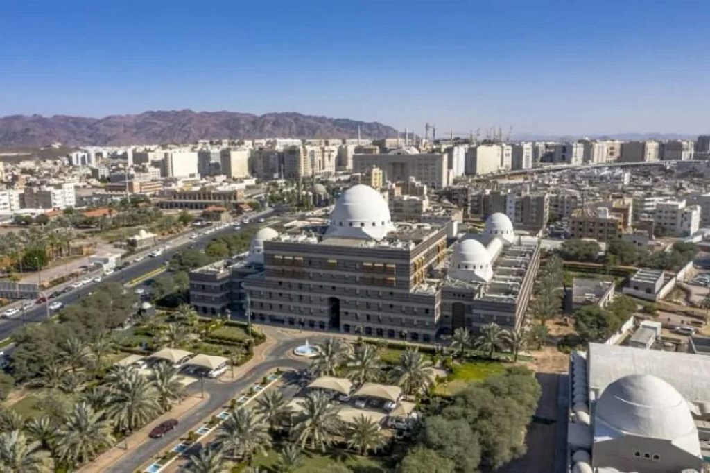 إبراز هوية المدينة المنورة في "واحة الأمن" بمهرجان الملك عبدالعزيز للإبل ajel2F2023 062Ff9c7a459 f586 46bd a358 f51a893a68d32F91fe63095b