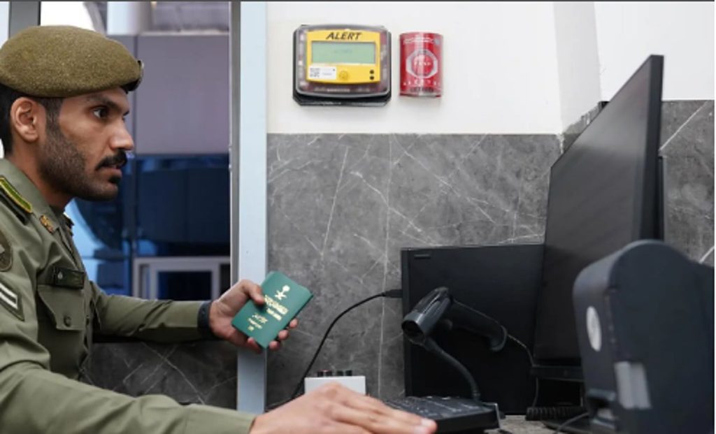 ajel2F2025 11 302Fx8qa5de22FCapture