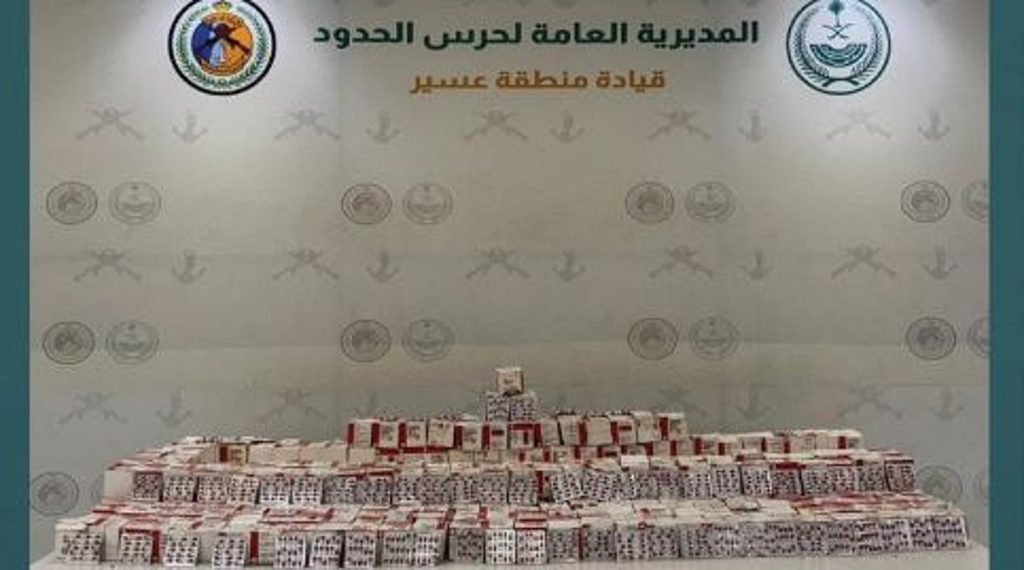 إحباط تهريب 279 ألف قرص خاضع لتنظيم التداول الطبي بمنطقة عسير ajel2F2025 12 062Fk8xwf1ue2FCapture