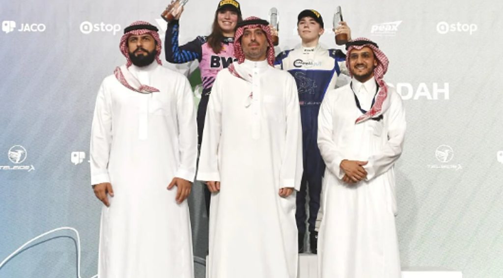 محافظ جدة يتوّج كيت بيلوفـسكي بطلًا لبطولة أرامكو السعودية للفورمولا4 لموسم 2025 ajel2F2025 12 062Fwdn46gig2FCapture