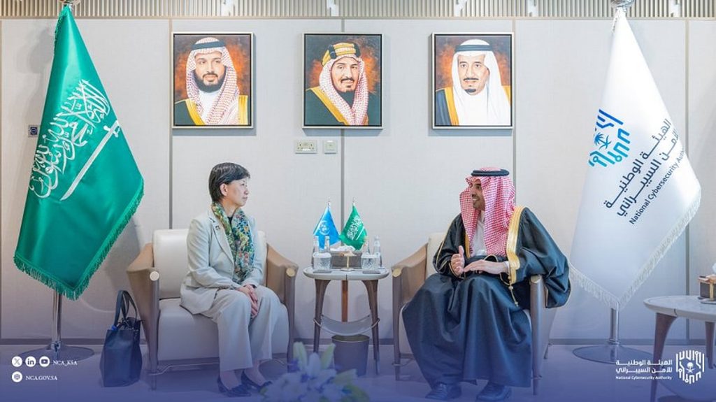 محافظ «الأمن السيبراني» يبحث مع مسؤولة أممية تعزيز التعاون لحماية الفضاء الرقمي ajel2F2025 12 092Fmj4i8gmz2FG7uHUEW8AAj8Be
