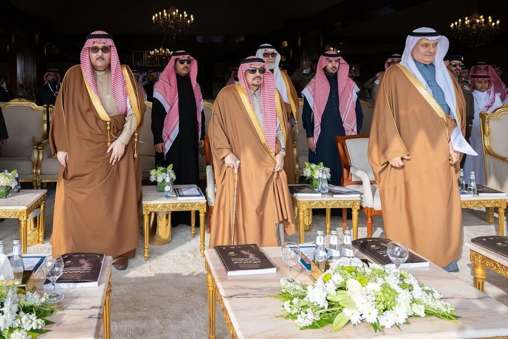 تحت رعاية خادم الحرمين الشريفين.. أمير الرياض يحضر الحفل الختامي للعرض الدولي الثامن لجمال الخيل العربية الأصيلة ajel2F2025 12 132Frtz8a4ky2FG8DuC1vXkAENJyw