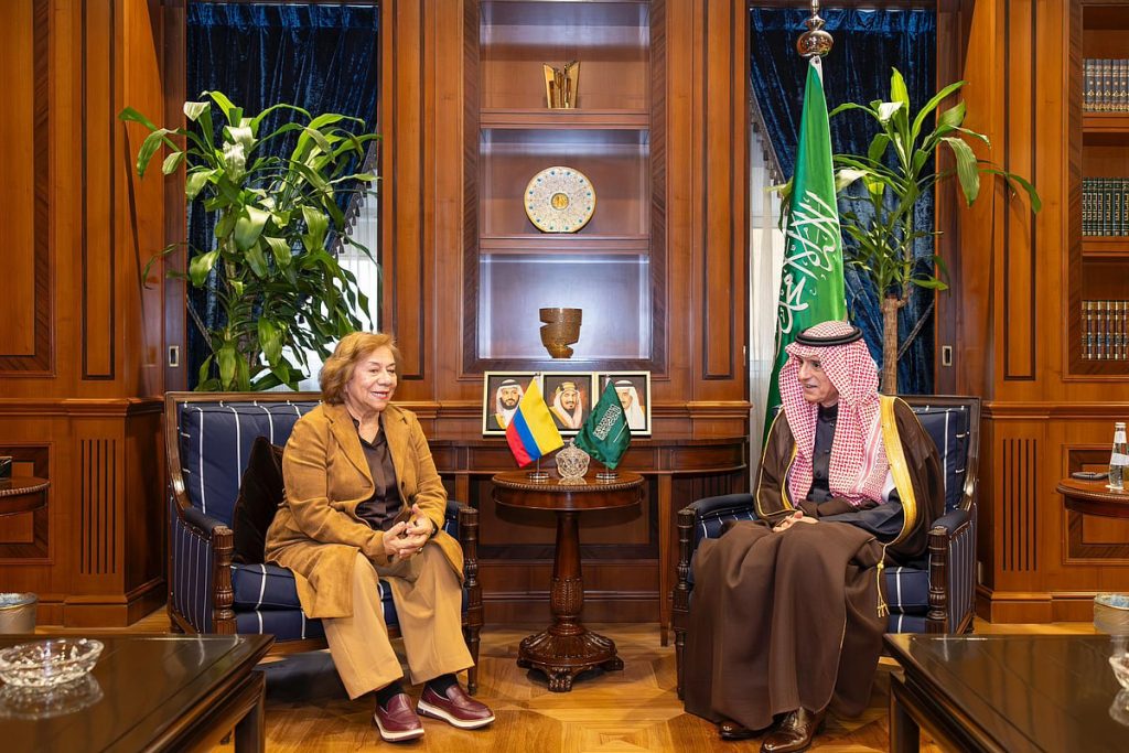 الجبير يبحث تعزيز العلاقات مع وزيرة خارجية كولومبيا ajel2F2025 12 152Fm11e1wn52FG8Nx925W8AUT3ra
