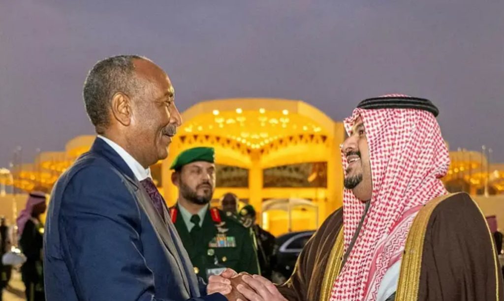 رئيس مجلس السيادة الانتقالي السوداني يغادر الرياض ajel2F2025 12 152Fzpuxlcu22FCapture