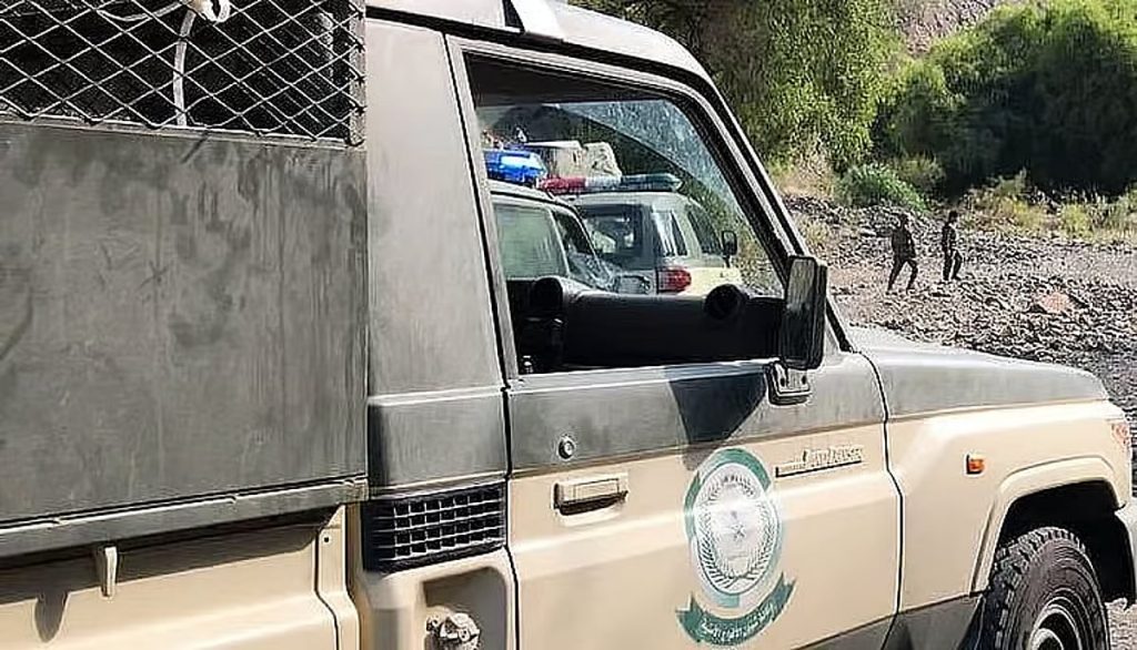 القبض على مصري لنقله مخالفين لنظام أمن الحدود في عسير ajel2F2025 12 172Fp5ahasgr2FD985D8ACD8A7D987D8AFD98AD986.avif