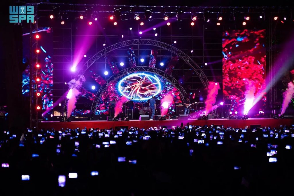 ajel2F2025 12 212Flx97fzk42F7T8rfIhCEmSsxo00vDcJhD7W6Cre9R8CQ9vPt8x8.webp