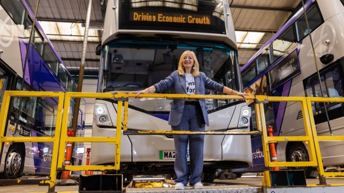 تأخر مشروع ترام ليدز بقيمة 2.5 مليار جنيه إسترليني بعد المراجعة https3A2F2Fd1e00ek4ebabms.cloudfront.net2Fproduction2F7d6d19b4 0088 4c18 a49c af36d15e65b4