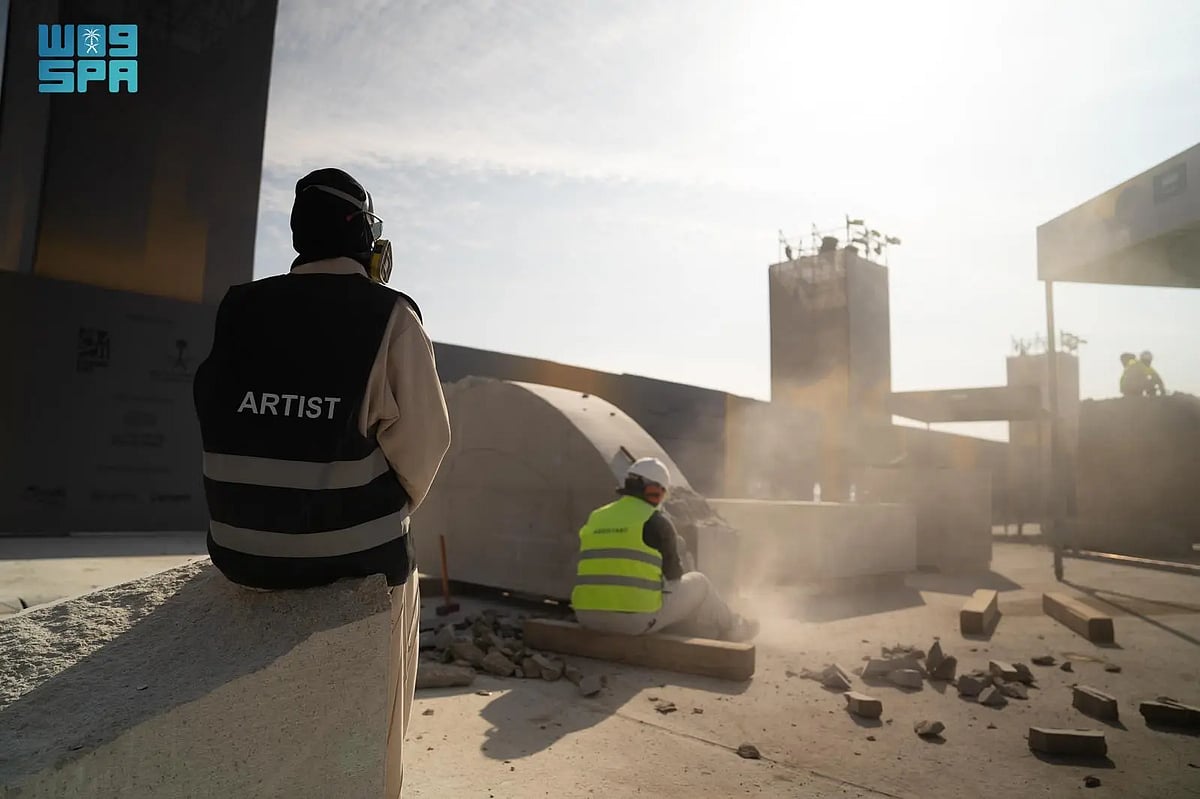 «الرياض آرت» يُعلن مشاركة 25 فنانًا من 18 دولة في النسخة السابعة من ملتقى طويق للنحت 1 ua5fSqmkSSfq66bat8E9bG5FTTgteFBXSidrp7Ih.webp