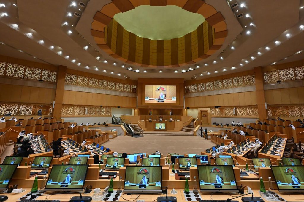 “الوطني” يعقد يناقش سياسة الحكومة في تحقيق الأمن الوطني للصناعات الدوائية 1767335643 image