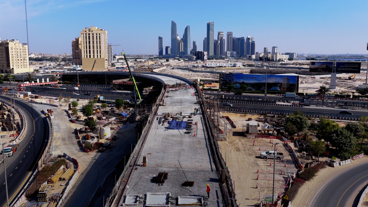 “طرق دبي” تنجز 60% من مشروع تطوير شارعي عود ميثاء والأصايل 1767530666 image